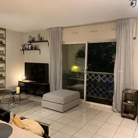 Studio 50 M De La Plage Et Thalasso, Terrasse, Parking Prive *