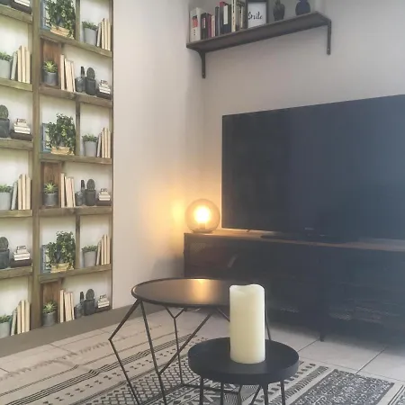 Apartmán Studio 50 M De La Plage Et Thalasso, Terrasse, Parking Prive Saint-Jean-de-Luz